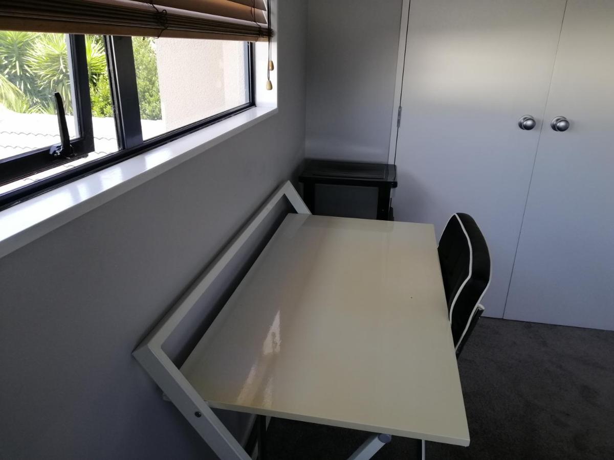 Double Room With Shared Bathroom Όκλαντ Εξωτερικό φωτογραφία